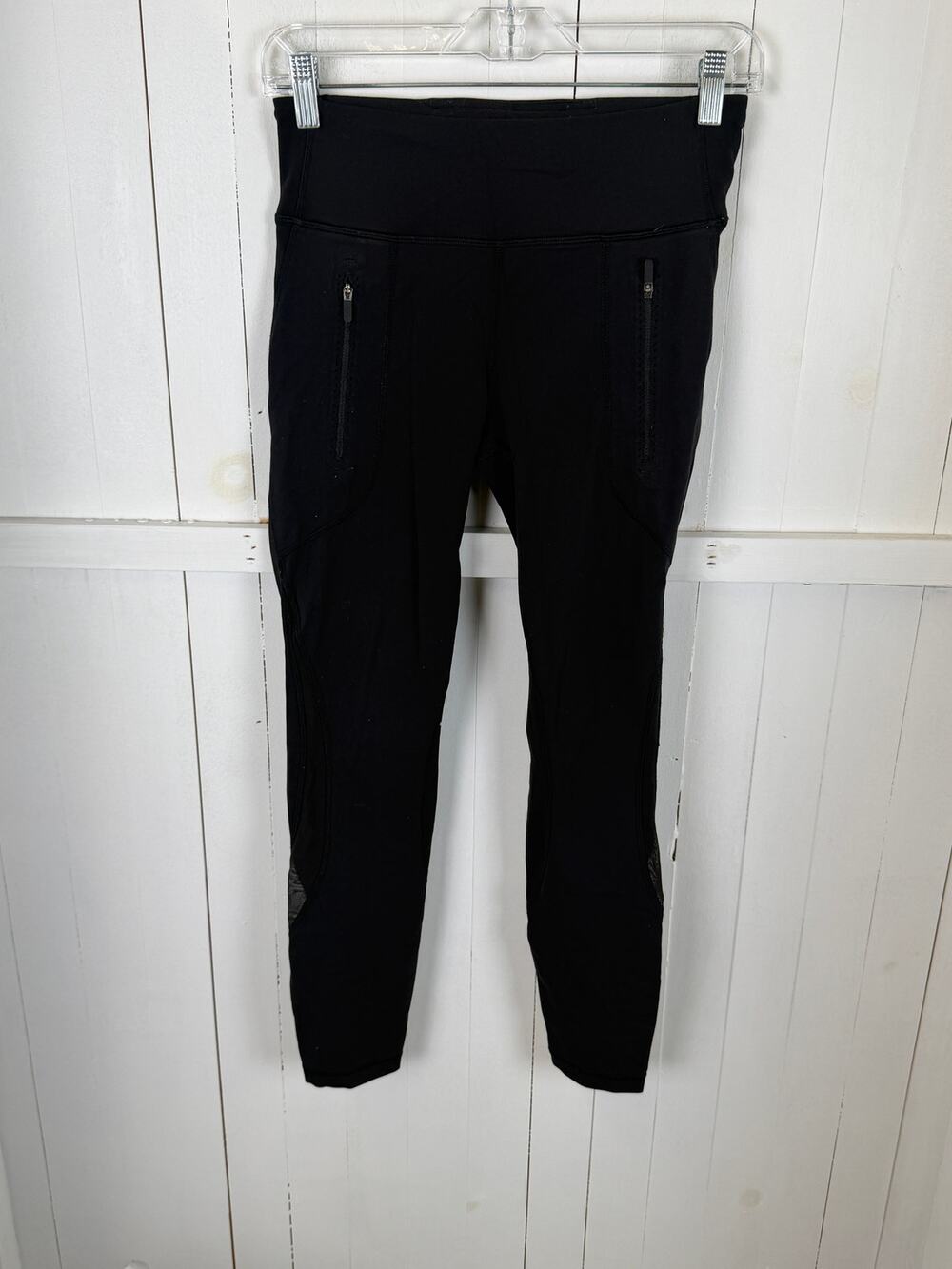 Lululemon Black Ankle Leggings Size 6 Nylon Excellent Condition